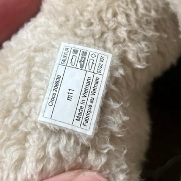 CROCS Cream Rain & Snow Boots with Drawstring Closure